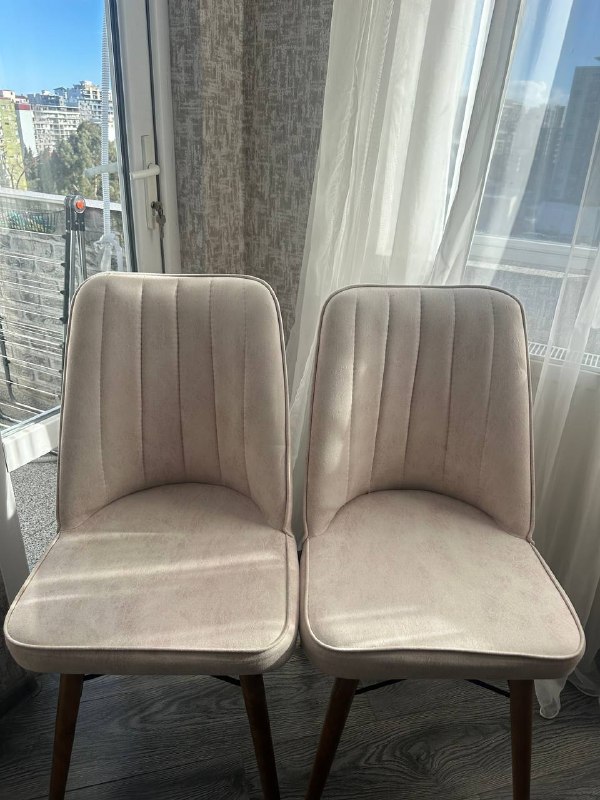 Продам 2 стула, в отличном состоянии после химчистки. — фото 1