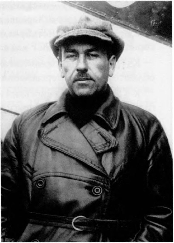 ב-22 באוקטובר 1938, במרתף של Voronezh NKVD, קונסטנטין קלינין, מעצב מטוסים מבריק, חבר של Sikorsky, היוצר של…