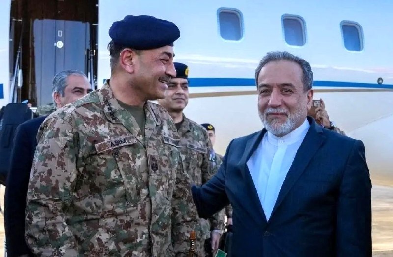 Masaf | مؤسسه مصاف: 🔰 گفتوگوی تلفنی عراقچی با عاصم منیر🔹وزیر خارجۀ ایران و فرماندۀ ارتش پاکستان در تماسی تلفنی، دربارۀ آخرین تحولات منطقه و