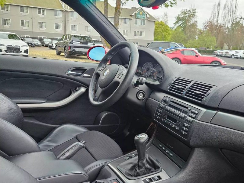 В США обнаружили BMW M3 2002 года в идеальном состоянии 5