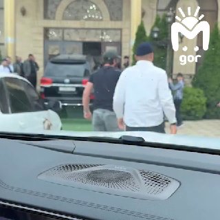 Кто-то: Свадьба в Дагестане меня уже ничем не удивит.Свадьба в Дагестане: Ни слова больше.❤ Если не загружаются видео и фото, наши новости есть в MAX