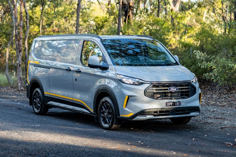 Hyundai Staria выиграл "Best Van 2026"? Серьёзно?!Ну что, баварцы,