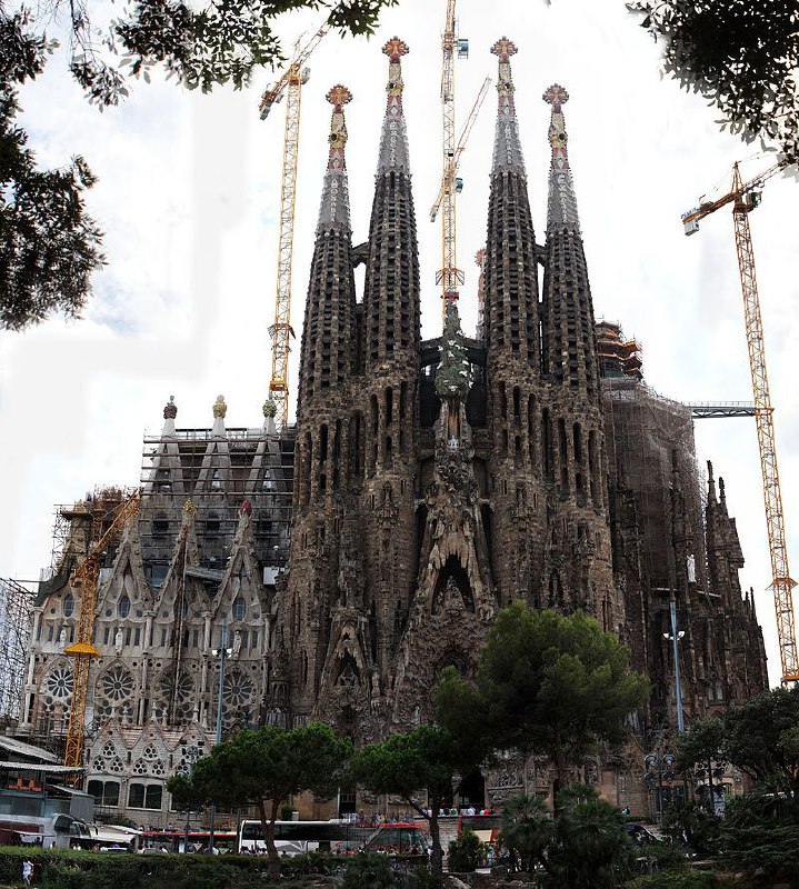 مجله ساختمانی: sagrada familia