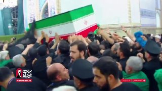 🎥 במקביל; גופתו של מנהיג מהפכת הסלאמי שנהרג נקברה בידי האבלים לאחר שהתפלל על גופתו במקדש הקדוש של האימאם ר…