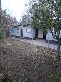 Продаётся участок в Чирчике 8.5 соток