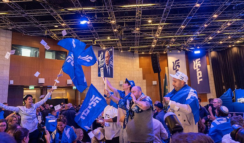 תוצאות הבחירות של ישות האויב: 19 מנדטים לערבים, לעומת 53 למחנה נתניהו ו-48 למחנה אייזנקוט.