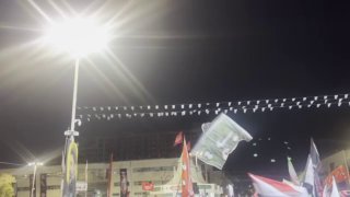 🎦 מצב הרוח של המשהדים במהלך טקס ההנצחה של יום ה-40 להלוויה וקבורת ההרוג מנהיג מהפכת הסלמי