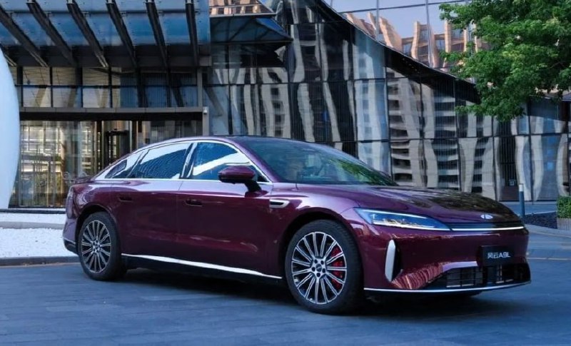 В Китае начались продажи гибридного седана Chery Fulwin A9L Модель доступна в че