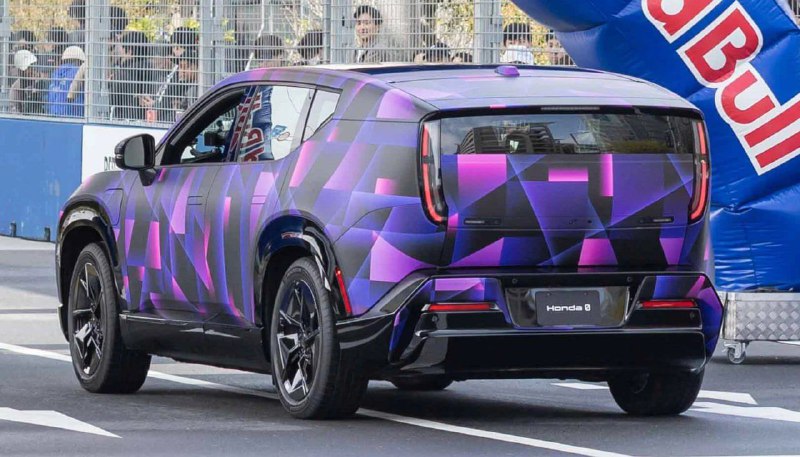 Honda сделала публичный показ электрокроссовера 0 SUV 4