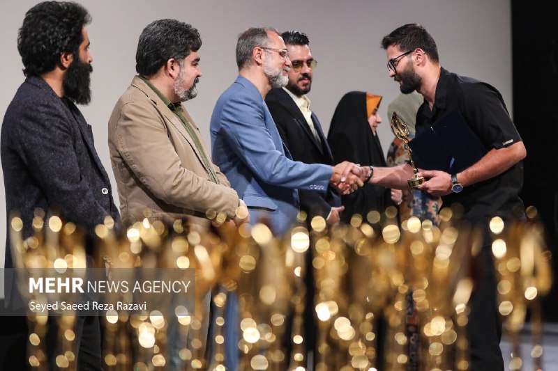 خبرگزاری مهر: 📸 آیین اختتامیه نهمین جشنواره تلویزیونی مستند🔺 مراسم آیین اختتامیه نهمین جشنواره تلویزیونی مستند عصر دوشنبه دوم شهریورما
