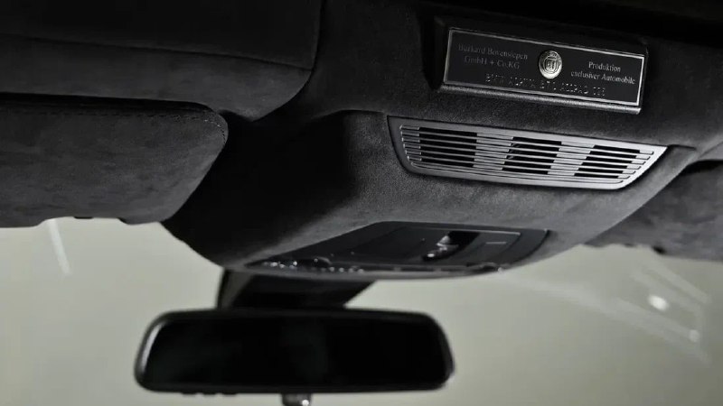 В Москве в продаже нашли редчайшую Alpina B7 с пробегом всего 5000 км за 14 лет. 4