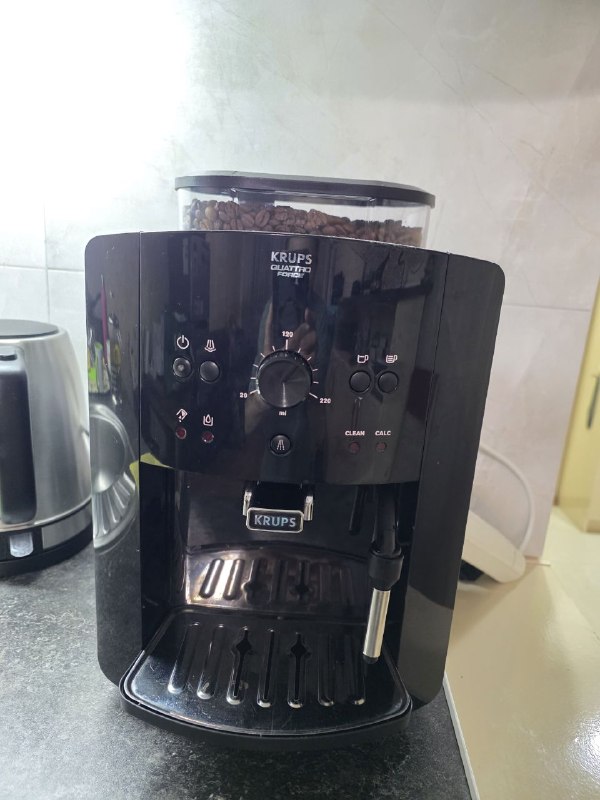 Продам кофемашину Krups