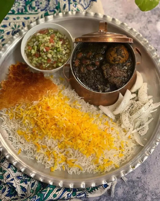 بوقت چای: ولی روز پنج شنبه و قورمه سبزی، ترکیب قشنگیه 😌ولی روز پنج شنبه و قورمه سبزی، ترکیب قشنگیه 😌