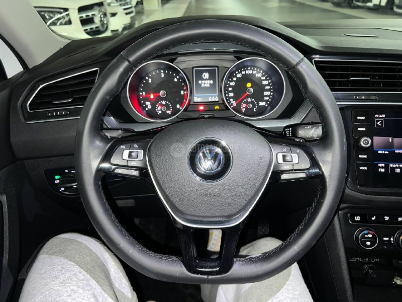 Volkswagen Tiguan 2020 фото 7