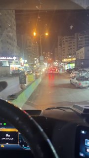 משבר תנועה חונק והצטברות כלי רכב פלסטינים במחסום קלנדיה, מצפון לירושלים , כתוצאה מהגבלות הכיבוש.