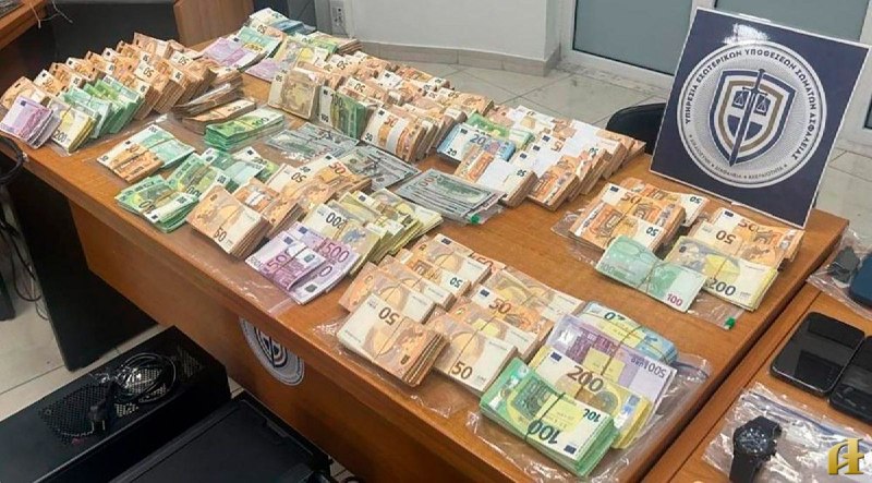 מאפיות, מזוודות כסף וחובות בשווי 95 מיליון יורו: מה נמצא במהלך חיפושים בתיק הורג'טיקו בתיק הורג'טיקו נתפסו…