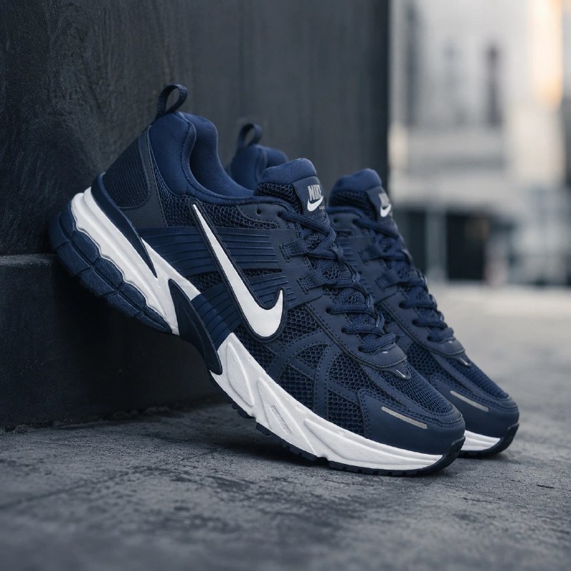 فروشگاه تخفیف آنلاین: کفش ورزشی نایک وی تو کی ران NIKE V2K RUN-سرمه ایراحتیِ کلاسیک در استایل مدرن! 👟اگر دنبال کفشی هستید که هم تو پیادهرویه