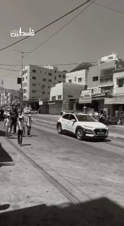 أطفال نابلس يتحركون بحرية وسط انتشار جنود الاحتلال