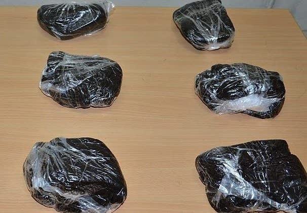 طلوع کرمانشاه: 🔴بيش از 12 کيلوگرم انواع مواد مخدر در هرسين کشف شد🔺ماموران پليس هرسين با انجام کارهاي اطلاعاتي موفق به شناسايي 2 توزيع ک