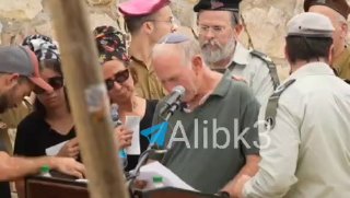 קטע עצוב מהלוויה של הישראלי הרשמי שנהרג אתמול בדרום לבנון.