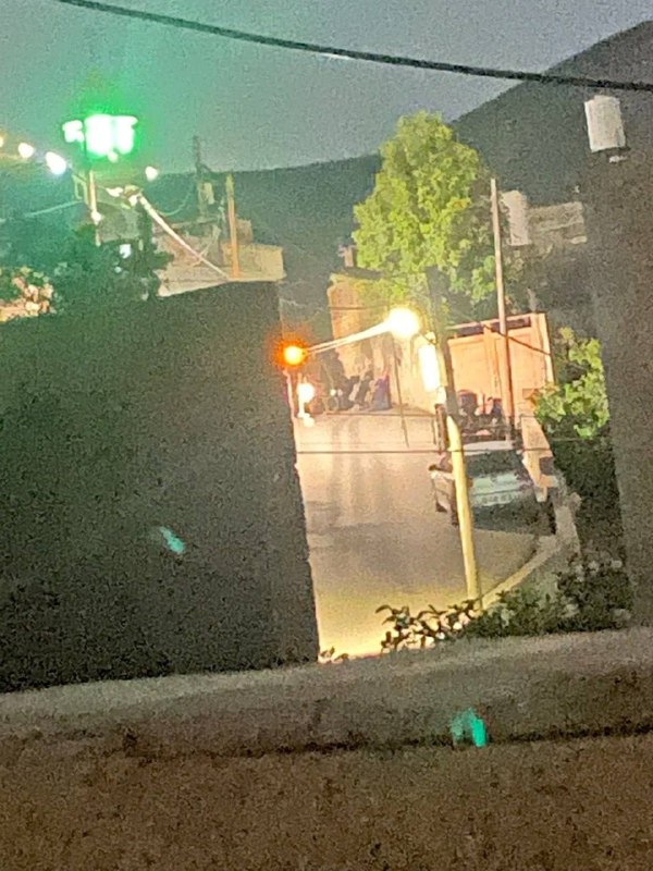 צה"ל ממשיך להסתער על הכפר בורין, דרומית לשכם, זה היום הרביעי ברציפות, על רקע תקיפות מתמשכות על בתי אזרחים…