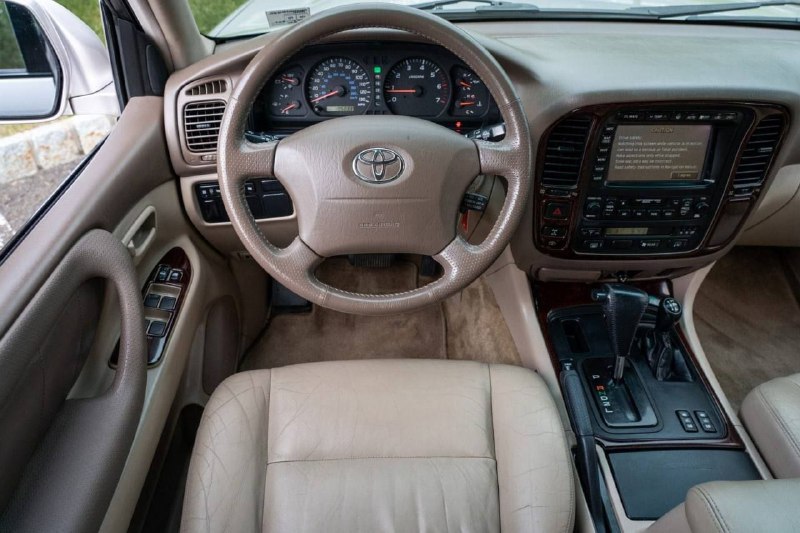 Toyota Land Cruiser UZ J100 `2002 3