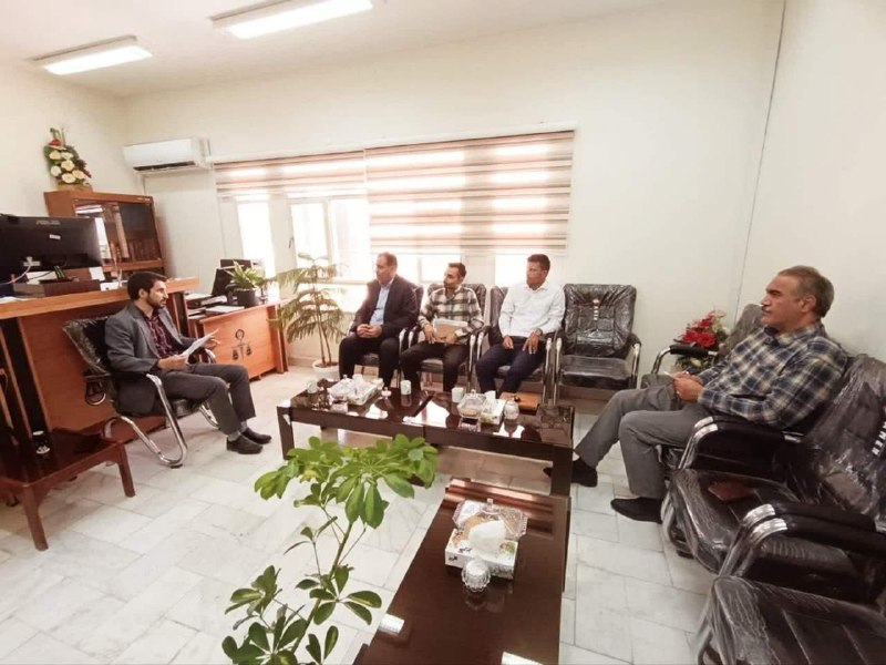 درگز آنلاین: دیدار ریاست و کارشناسان اداره منابع طبیعی و آبخیزداری درگز با دادستان محترم شهرستان و تاکید دادستان بر برخورد قاطع با مت