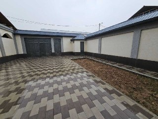 Яшнабад тумани. Олмоз махалля .  3 sotihda 4 xonali shinam uy sotaman