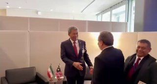 🎦 The meeting of the Foreign Minister of Iraqi Iran and the Foreign Minister of Malaysia Muhammad Hassan on the sidelines of the 80th meeting of the United Nations General Assembly.