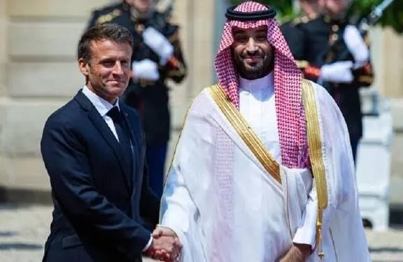 اخبار فوری / مهم 🔖: 💢بیانیه مشترک عربستان و فرانسه:🔹 تاکید بر ضرورت حلوفصل دیپلماتیک مسئله برنامه هستهای ایران و پرهیز از تشدید تنشها 🔹 ب