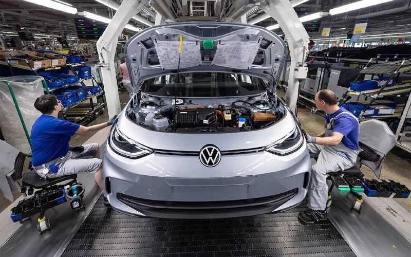 Volkswagen решил справиться с кризисом за счет сокращения зарплат рабочихАвтопро