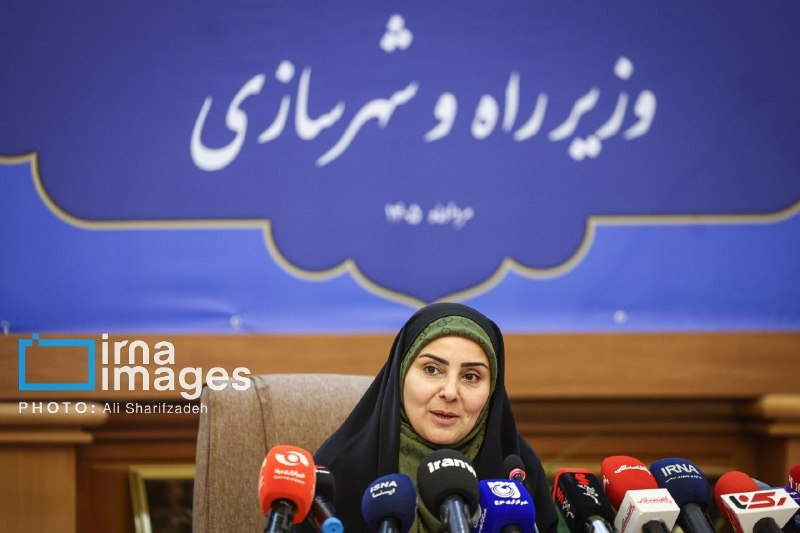 عصرخبر asrkhabar.com: در ایام جنگ تحمیلی سوم، بیش از ۹۸ نقطه جاده‌ای هدف حمله قرار گرفتندفرزانه صادق، وزیر راه و شهرسازی:در دوره جنگ اخیر بیش 