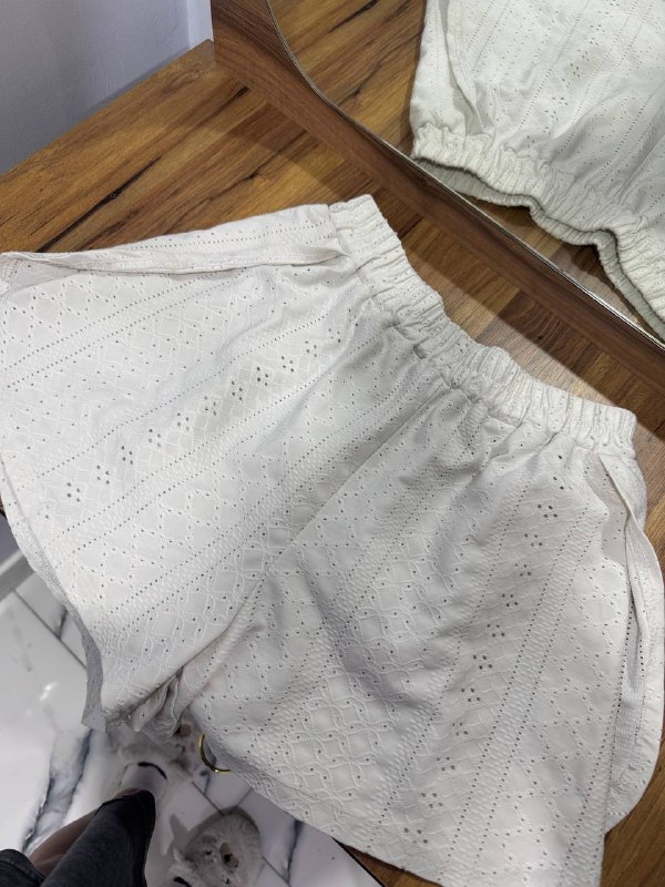 Шортики для дома с разрезами по бокам — фото 1