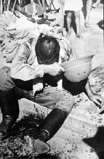 A soldier who committed seppuku after hearing the news of Japan's surrender in World War IITime Machine | Historical Photo