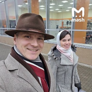Впечатлительный папа-психолог и его жена-колумбийка обвинили Липецкий перинатальный центр в попытке кражи их ребёнка. Из-за неоднократных усилий врачей забрать новорожденную в интенсивную терапию.Яжеотец — 40-летний Торвальд Олафсен (в прошлом — Тимофей Ст