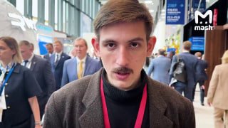 Второй день прогулки по ПМЭФ. Шпак отыскал молодильные яблочки, обрёл смысл жизни, услышал, чем пахнет стойкость, посмотрел на умные кольца и презентацию новеньких терминалов СБЕРа, и узнал, может ли валить боком новенькая Volga. Более подробно — в нашем р