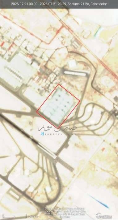 תמונות לוויין Sentinel-2 שצולמו ב-24/07/2026 מראות שבסיס האוויר אל-דאפרה במדינת איחוד האמירויות הפך ריק לחל…