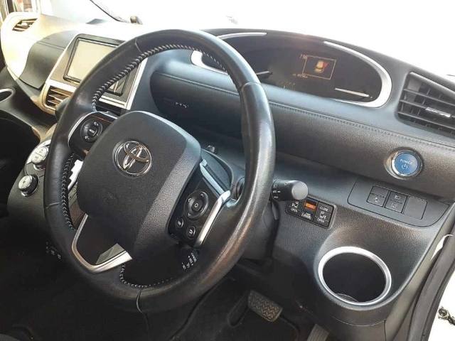 Toyota Sienta 2022 фото 7