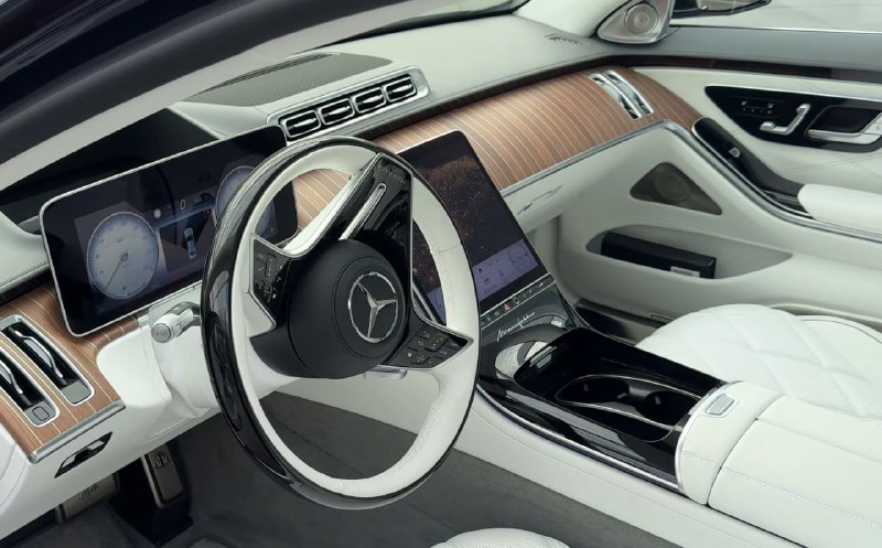 Mercedes-Maybach S 680 превратили в дорожную яхту 4