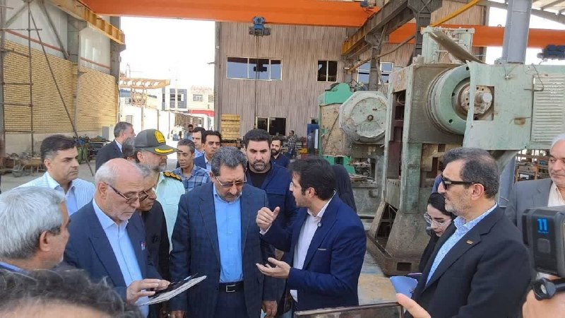 روزنامه ایران: ⭕ بازدید وزیر صنعت از واحد آسیب دیده از تجاوز آمریکا در دولتآباد اصفهان🔹وزیر صنعت، معدن و تجارت در جریان سفر به اصفهان