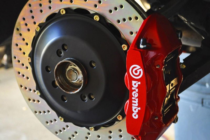 Brembo продала свою долю в Pirelli (5,6%) для покупки Öhlins.Первый номер в торм