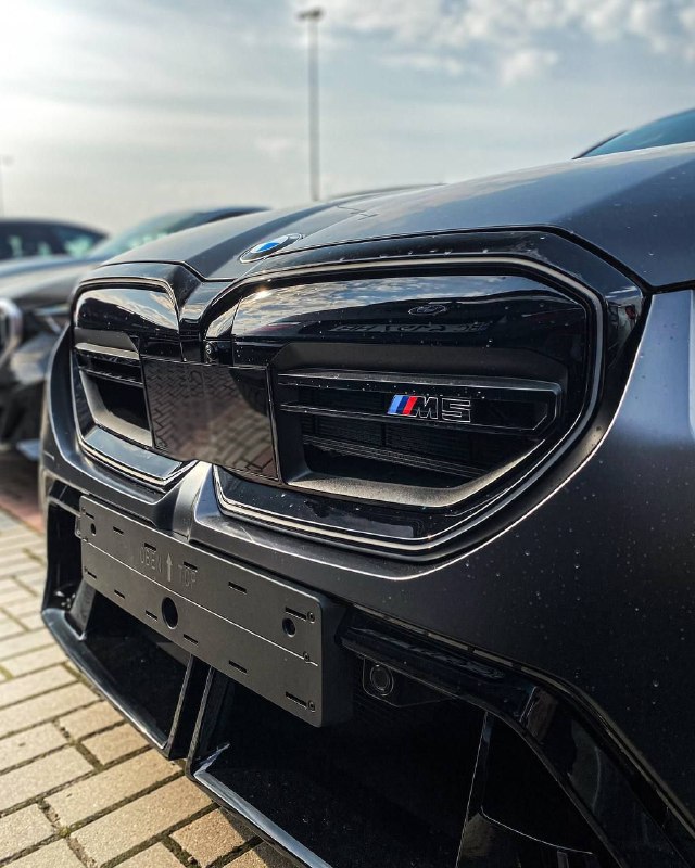 BMW M5 2