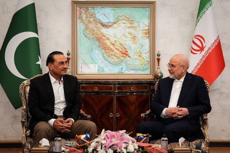 پایگاه خبری الف: 📷 دیدار فرماندۀ ارتش پاکستان با قالیباف@alef_newsalef.ir