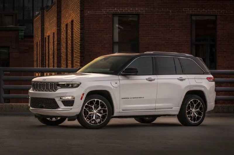 Jeep отзывает почти 92 тысячи Grand Cherokee из-за...