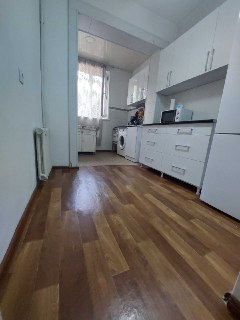 Kvartira sotiladi, Qoraqamish 2/1