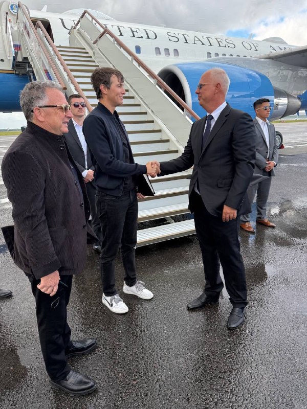 🇺🇸🇷🇺🇺🇦️ - ג'ארד קושנר וסטיב ויטקוף הגיעו למוסקבה וצפויים להיפגש עם נשיא רוסיה ולדימיר פוטין בהמשך היו…