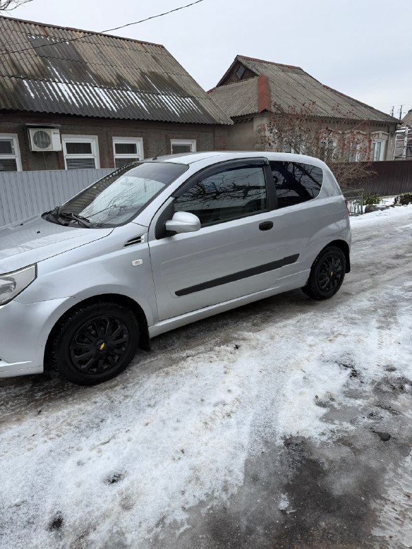 Продам chevrolet авео 2008г,3дв хетчбек двигатель 1.5,пробег 201000км, кпп механика. авто с салона в... - фотография