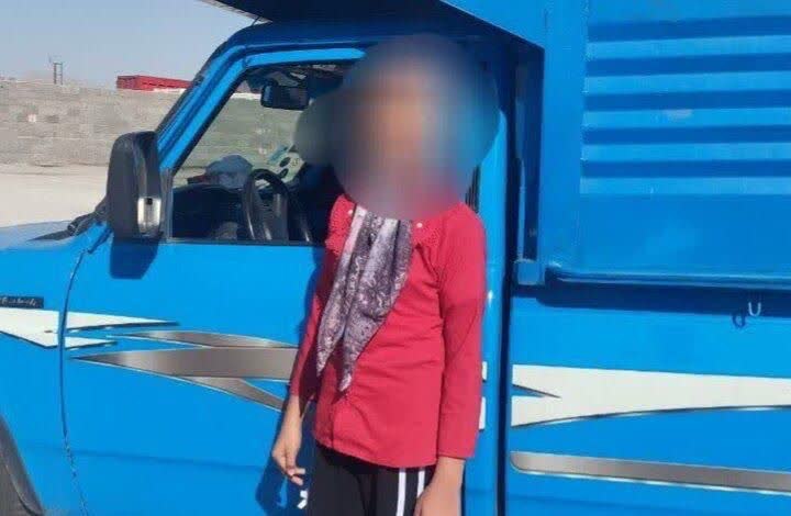 قم زیبا: 🔴توقیف خودروی نیسان با رانندگیِ دختر ۱۱ ساله!🔹رئیس پلیسراه اصفهان: مأموران پلیسراه جرقویه-ابرکوه حین نظارت بر تردد خود