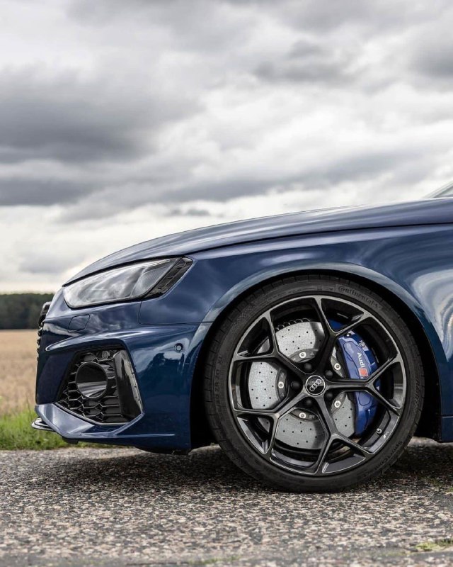 2023 Audi RS4 Avant Competition Plus 4