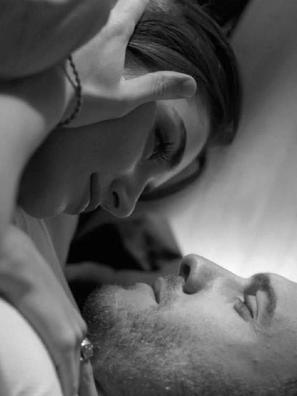 متن💞 شعر 💞دلنوشته: چشمان تو زیباتر از آن است که روزی، چشم دگری خیره کند دیده ی ما را.✨